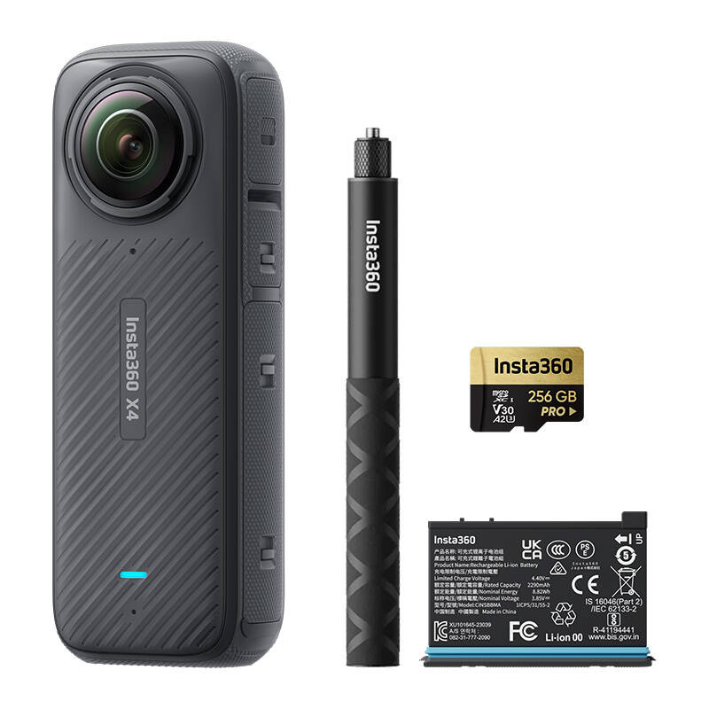 Kamera Insta360 X4